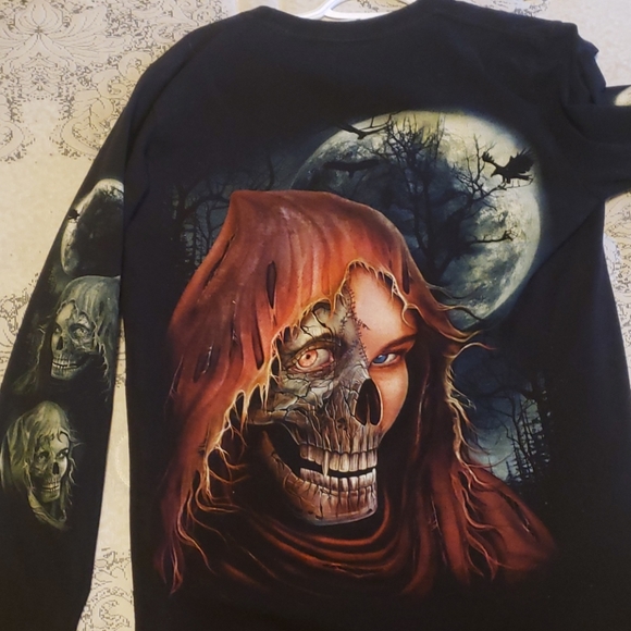 Med size long sleeve shirt - Picture 2 of 3